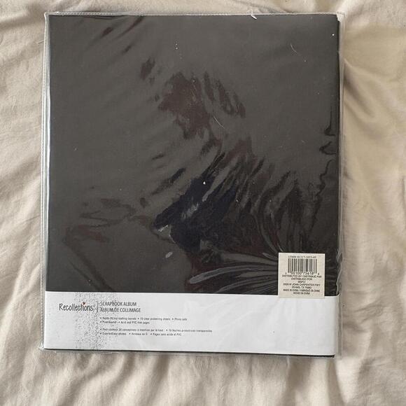 Recollections Scrapbook Black Classic Plain Holds 20 Top Loading Layouts 8.5x11” - Picture 9 of 15
